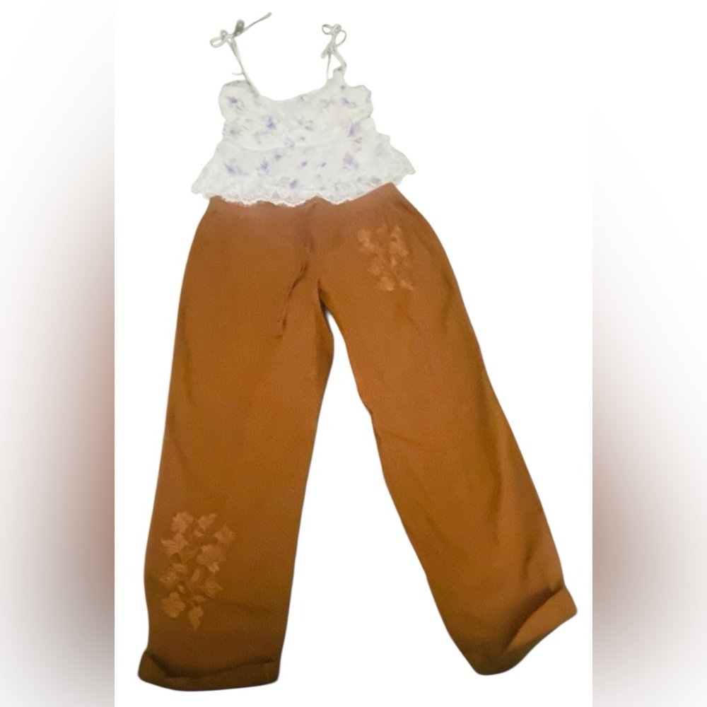 Rust Wide-Leg Women’s Pants, floral adjustable strap top, and jewelry set